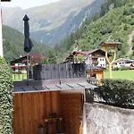 Berghaus Martin Daire *