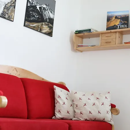 Berghaus Martin * ניוסטיפט אים סטובאיטל