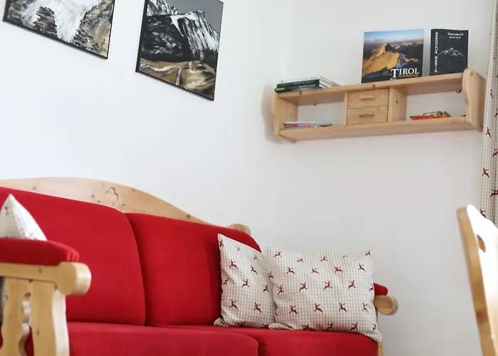 Berghaus Martin * نيوستيف ام ستوبيتا