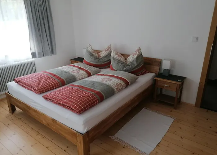 Berghaus Martin نيوستيف ام ستوبيتا